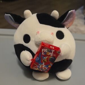 (J62) Zuru Series 2 Cow Plush with Froot Loops
